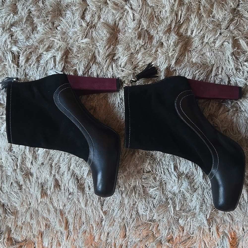 Hush Puppies Black And Burgundy Leather And Suede Booties - Picture 3 of 13